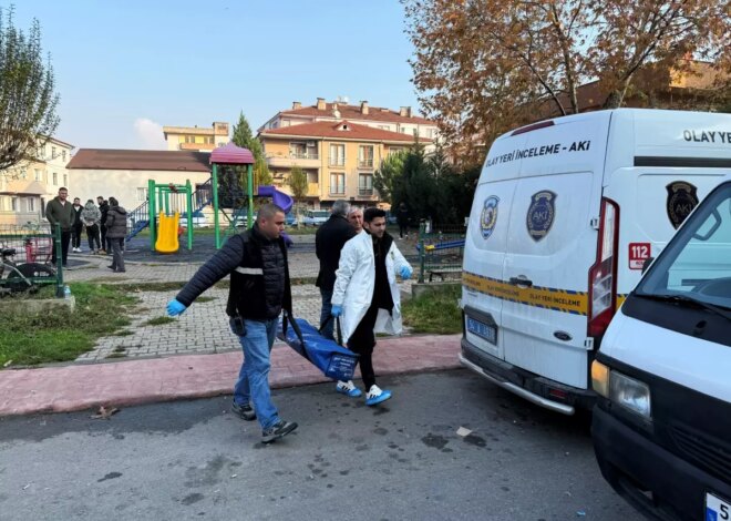 Erenler’de Genç Adam Parkta Ölü Bulundu