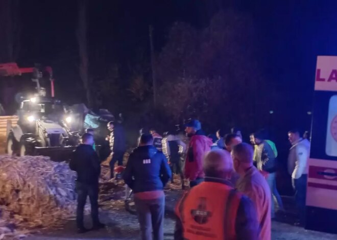 Kazaya müdahale eden polislere TIR çarptı: 1 şehit, 1 polis yaralı