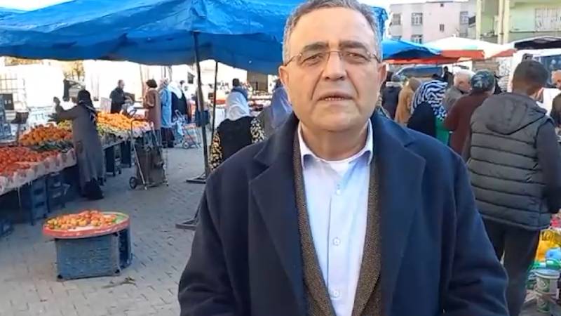 CHP’li Tanrıkulu, semt pazarında asgari ücreti değerlendirdi: Savaş, çatışma ve hamaset karın doyurmuyor, insanlarımız aç