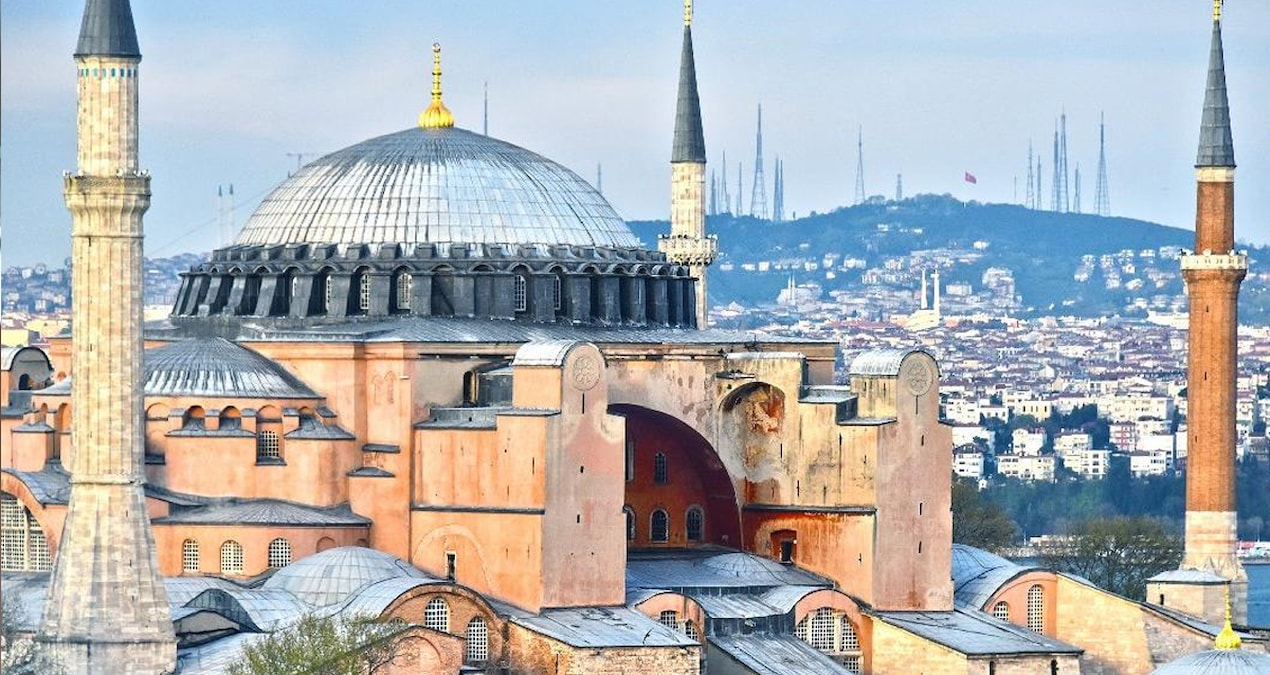 İstanbul’un incisi Ayasofya’da restorasyon başlıyor