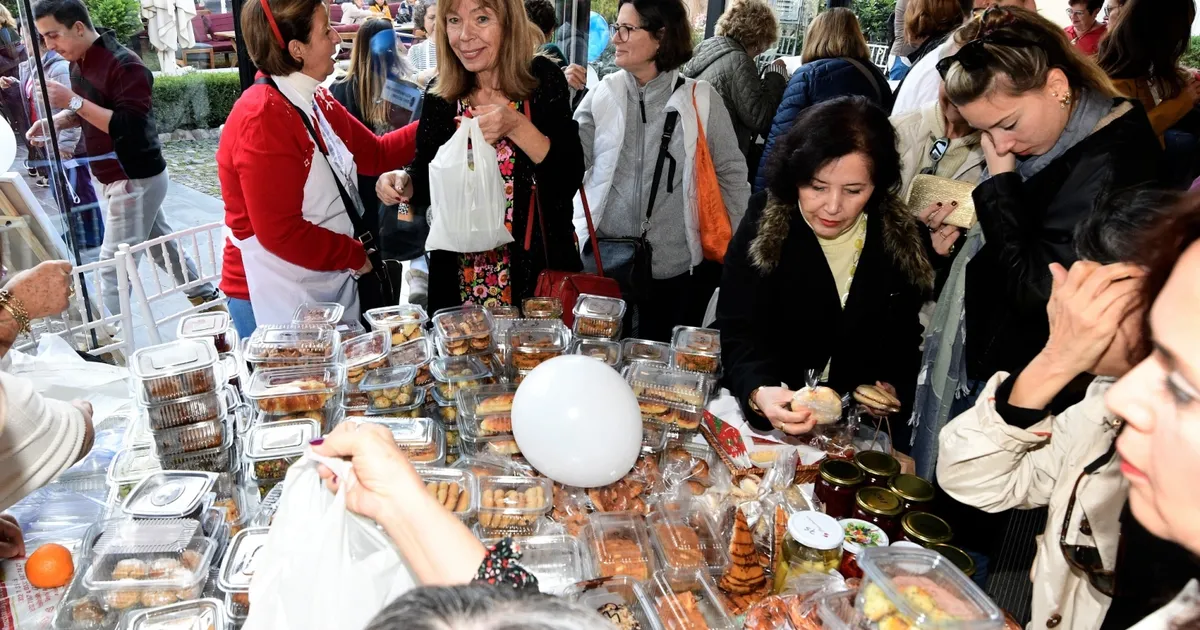 İzmir Bornova’da çağdaş yaşam için kermes