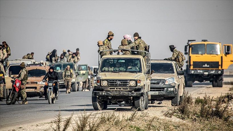 Rejim karşıtı silahlı gruplar, Humus kent merkezine hakim oldu