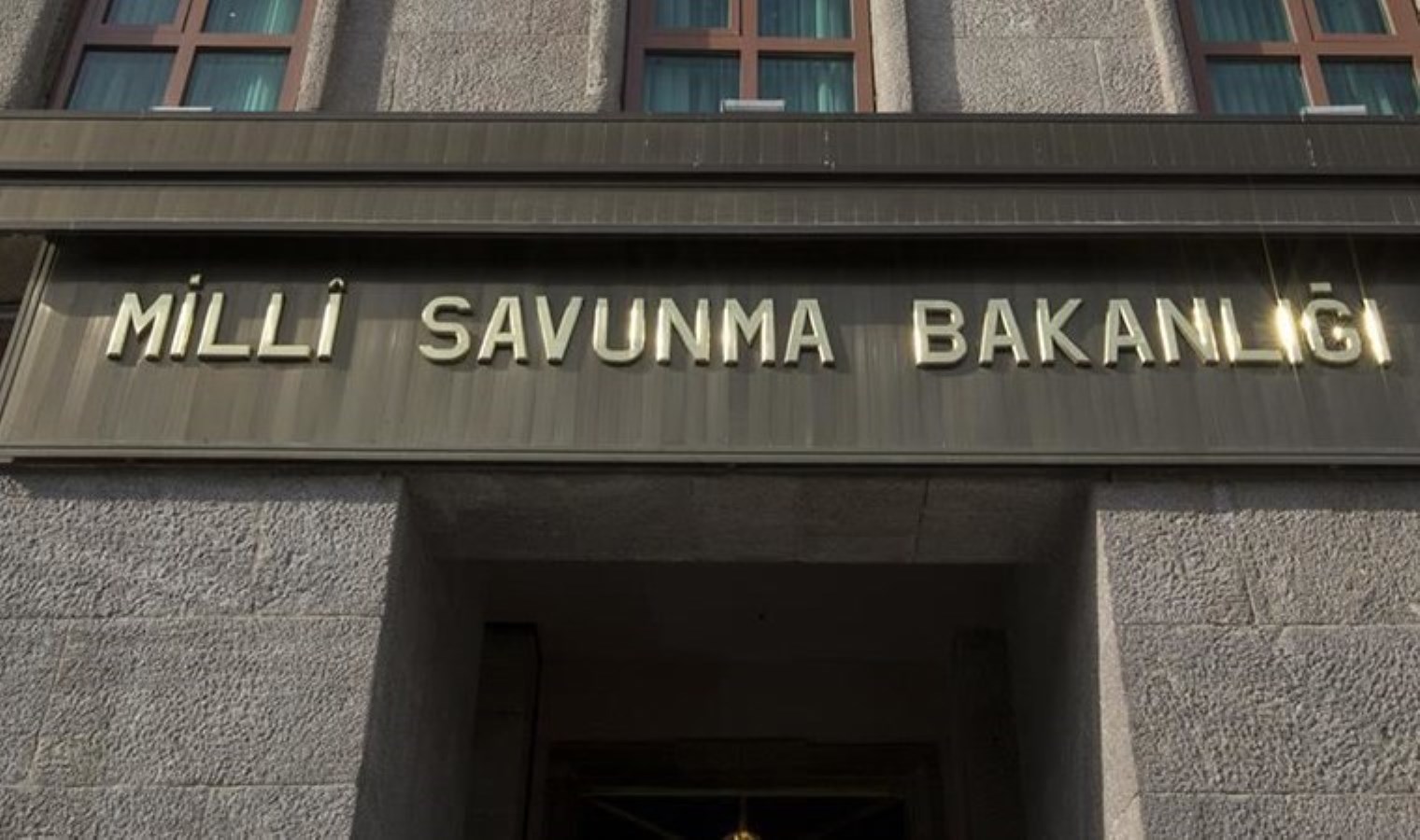 Resmi Gazete’de yayımlandı: Milli Savunma Bakanlığı’na 172 memur alınacak