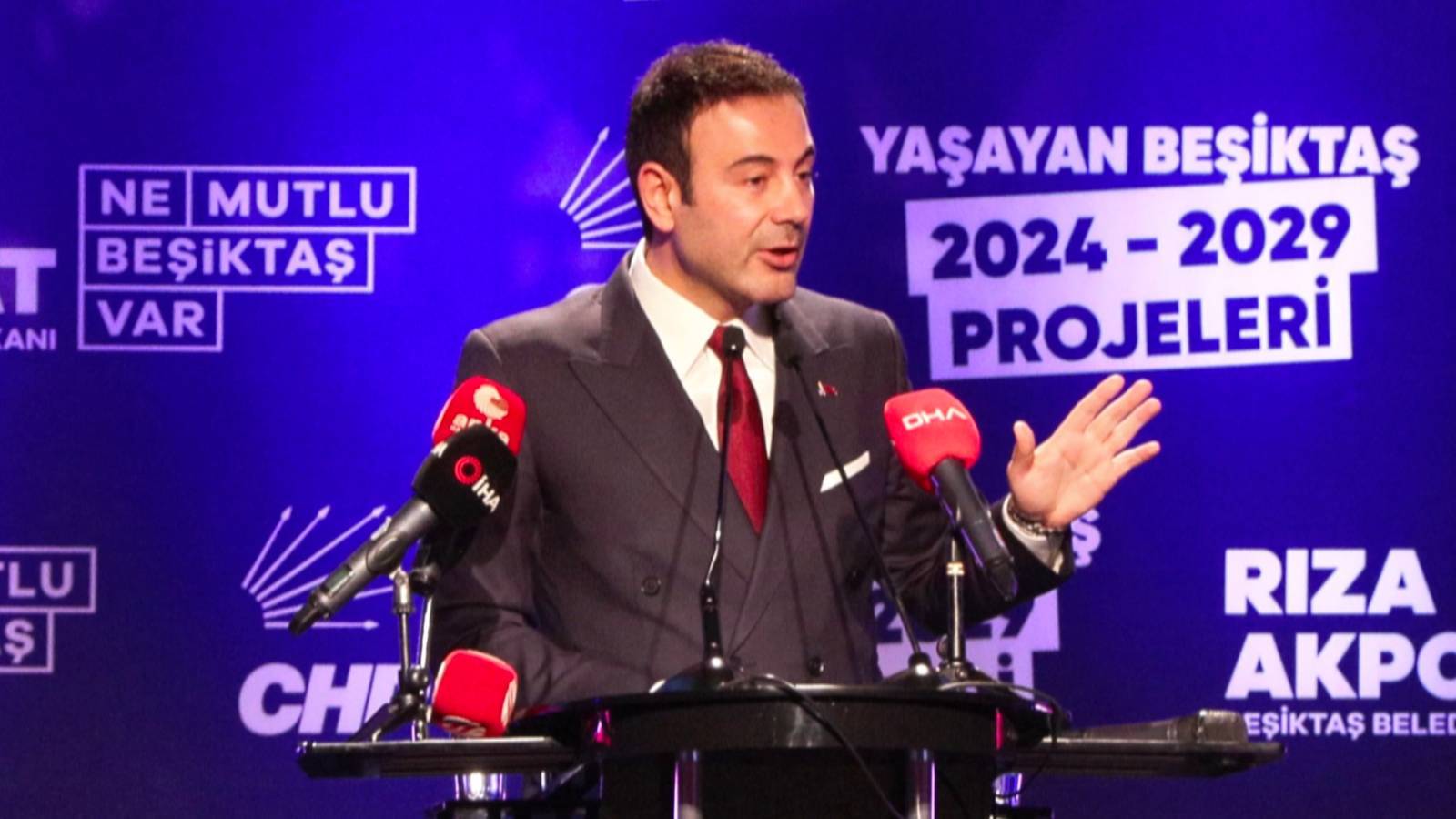 CHP’li Özgür Karabat’tan ‘adalet tabutu’ tepkisi: Ayarını bozduğunuz bu kantar, er geç sizi de tartacak!