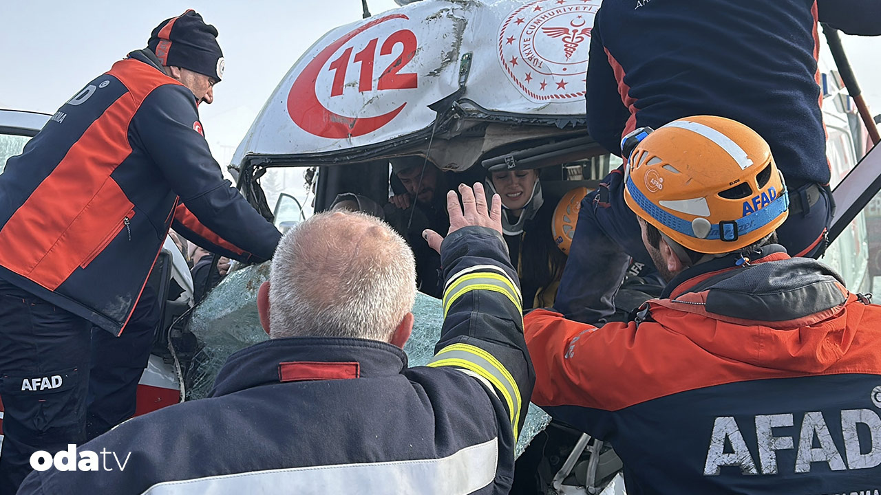 Erzurum’da ambulanslar kazaya karıştı