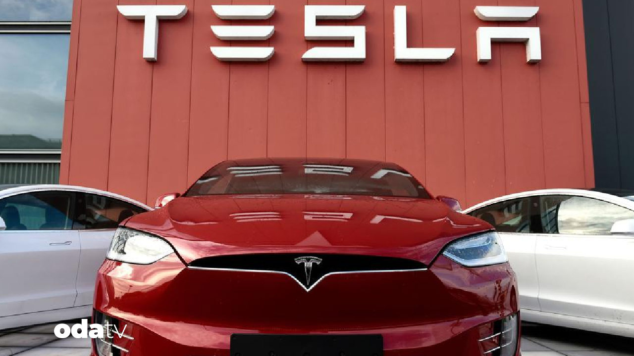 İki milyondan fazla Tesla incelemeye alındı