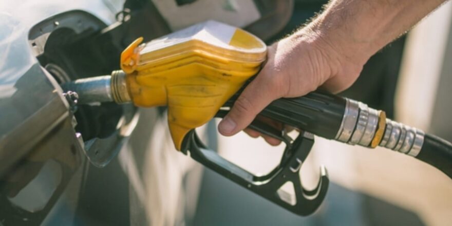 Akaryakıtta indirim müjdesi! Bu gece geliyor