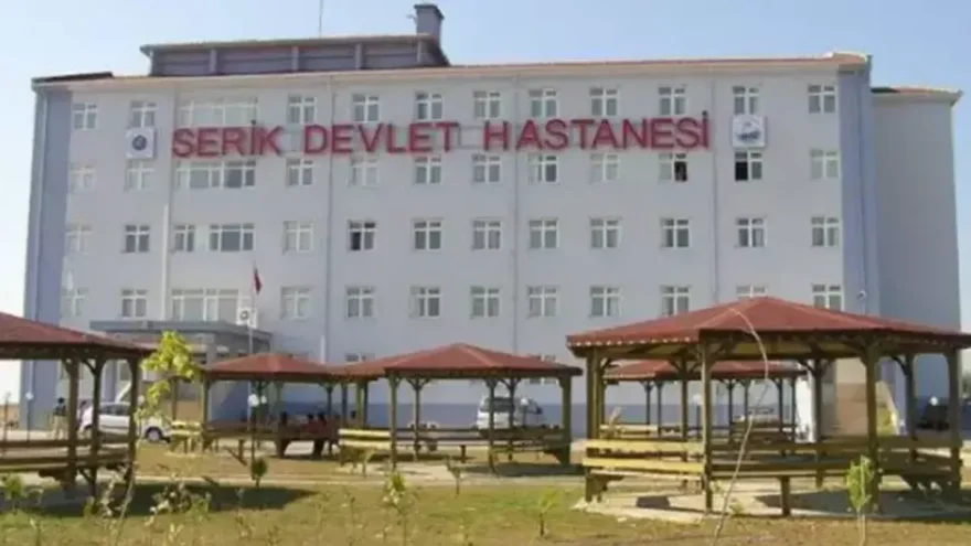 Sağlık çalışanlarına saldırdıkları iddiasıyla gözaltına alınan anne ve kızları serbest bırakıldı