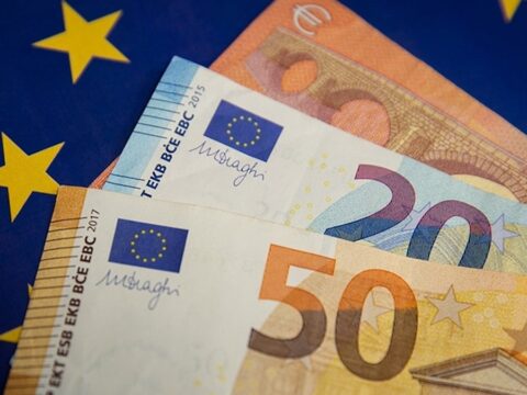 Euro Bölgesi’nde büyüme durma noktasında