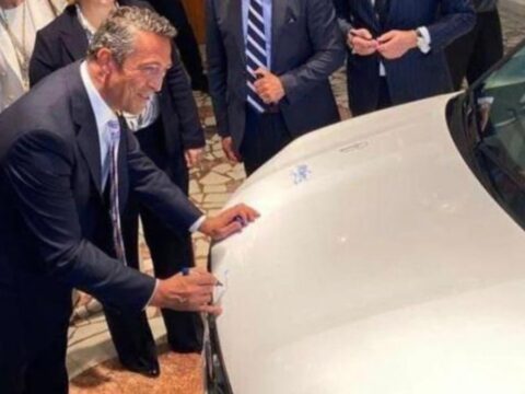 Koç Holding dev şirketin hisselerini milyarlarca liraya satıyor