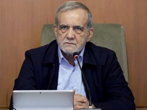 Mesud Pezeşkiyan: Dünyanın özgür halklarının kalpleri siyonistlerle birlikte değil