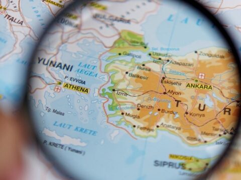 OECD’den Türkiye ve dünya ekonomisi için kritik uyarı: Büyüme tahminini düşürdü