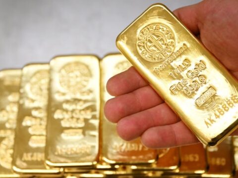 Spot altın fiyatları kayıplarını artırdı