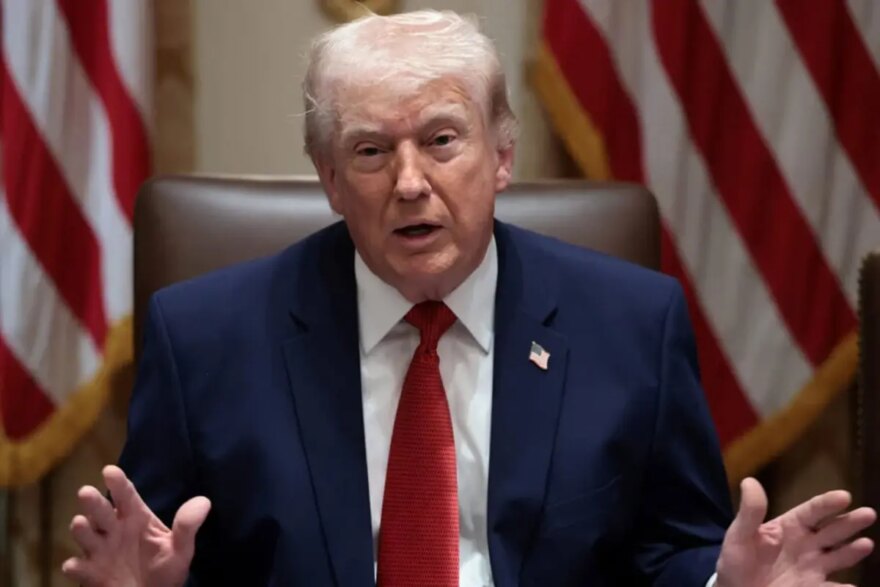 Trump: İran anlaşma yapmak için yalvarıyor