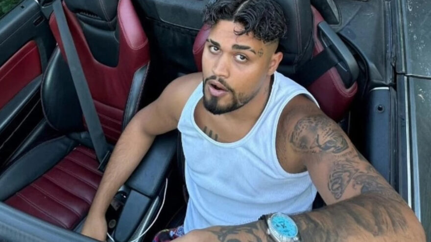 Lvbel C5'in kol saati ile olay oldu! Markasını görenler şoke oldu…