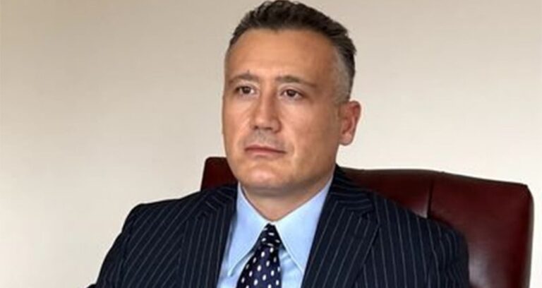 ayas-kaymakaminin-paylasimina-chpden-sert-tepki-XYqOVAuC.jpg