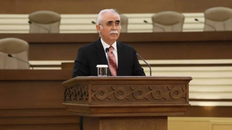 aym-baskani-ozkaya-anayasal-denetim-yoksa-ustunluk-ilkesi-anlam-ifade-etmez-mDrca86j.jpg