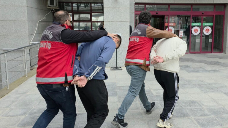 balikesirde-aranan-128-sahis-yakalandi-tawLPdR1.jpg
