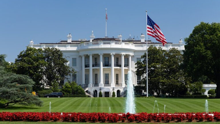 beyaz-saray-trump-iran-icin-ulusal-guvenlik-ekibini-topladi-4ZlEgYff.jpg