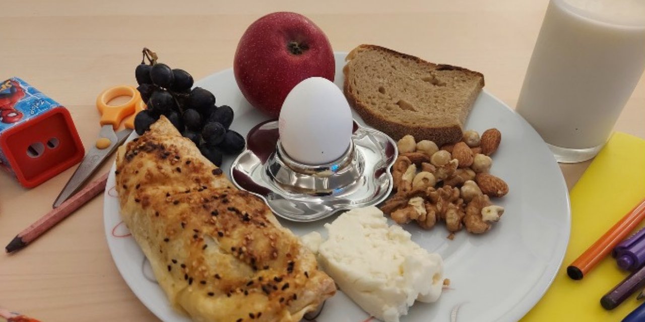 TÇE Raporu Açıklandı: Sağlıklı Beslenmenin Günlük Maliyeti Mart Ayında 1.706 TL Oldu