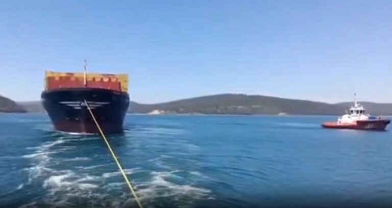 dev-geoi-canakkale-bogazinda-ariza-yapti-QnCSX3BQ.jpg