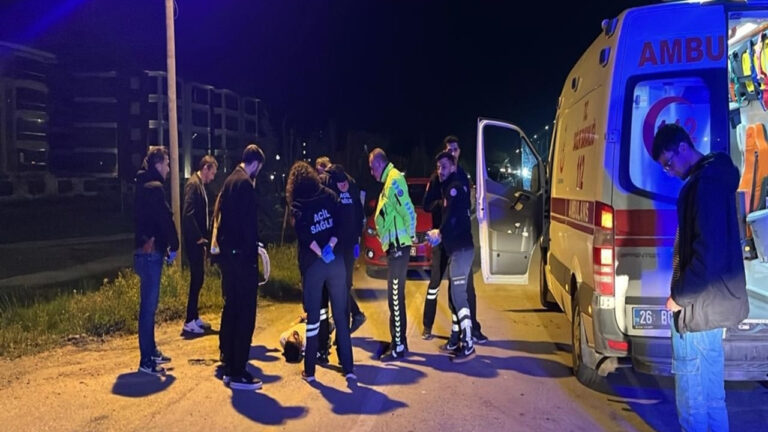 dur-ihtarina-uymadi-polis-lastiklere-ates-acti-aractan-uyusturucu-cikti-1MREiPYg.jpg