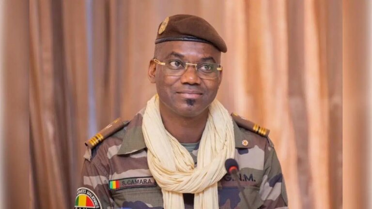 el-kaide-baglantili-gruplardan-saldiri-mali-savunma-bakani-olduruldu-4p7mBEsn.jpg