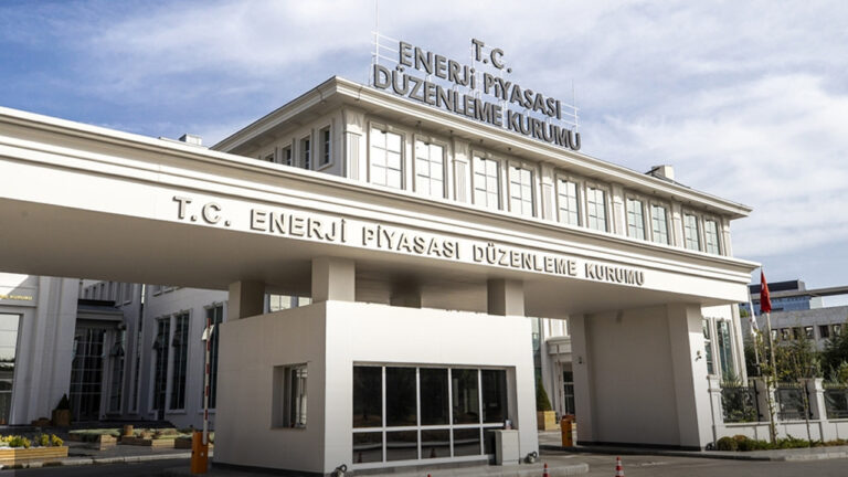 epdk-elektrik-piyasasi-lisans-yonetmeligi-degisti-yeni-yaptirimlar-ve-kurallar-neler-Uq9tQhJA.jpg
