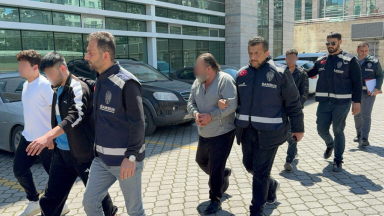 konusmaya-cagirdiklari-genci-hastanelik-ettiler-bodrum-katta-vahseti-yasadi-SOKwKJAO.jpg