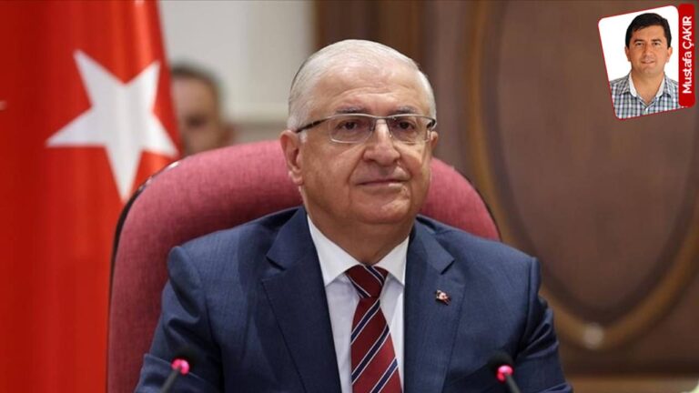milli-savunma-bakani-guler-kuresel-guc-olma-vizyonunun-bir-parcasi-oldugunu-bildirdi-nukleer-denizalti-vsdVRG5W.jpg