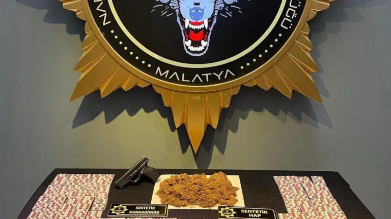narkotik-ekipleri-adrese-coktu-malatyada-zehir-tacirlerine-agir-darbe-rymvvYUk.jpg