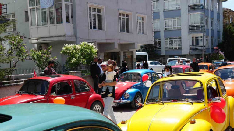 renkli-vosvoslar-bu-kez-ozel-cocuklar-icin-yola-cikti-gorenler-gozyaslarini-tutamadi-cr3ZvXbw.jpg