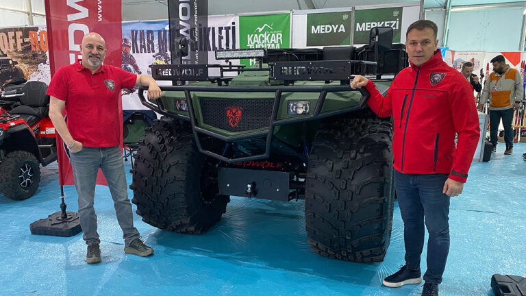 rusyadan-getiremeyince-daha-buyugunu-yaptilar-yerli-dev-atv-suda-da-yuzuyor-UAt2wCM2.jpg