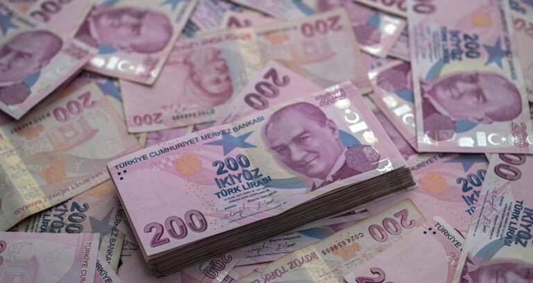 yatirimci-altini-birakti-rotayi-degistirdi-iste-paranin-yeni-adresi-3zsQaf8C.jpg
