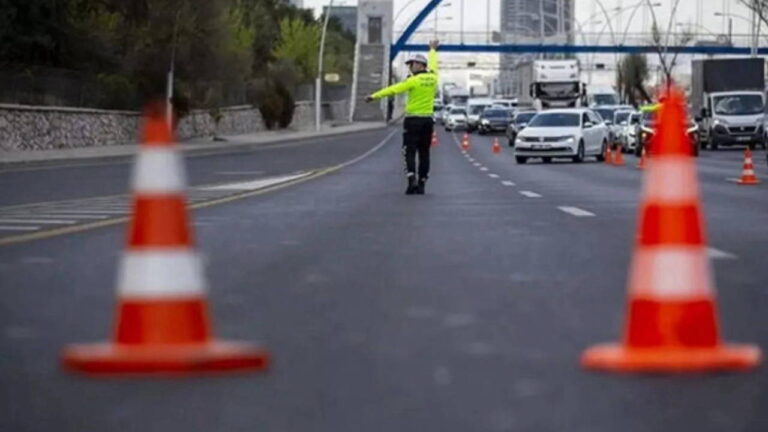 3-mayis-istanbulda-bugun-hangi-yollar-trafige-kapali-alternatif-guzergahlar-neresi-7JbfW9HE.jpg
