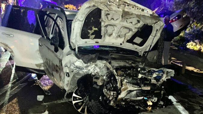 4 araç birbirine girdi: Bucak’taki feci kazada 4 kişi hayatını kaybetti