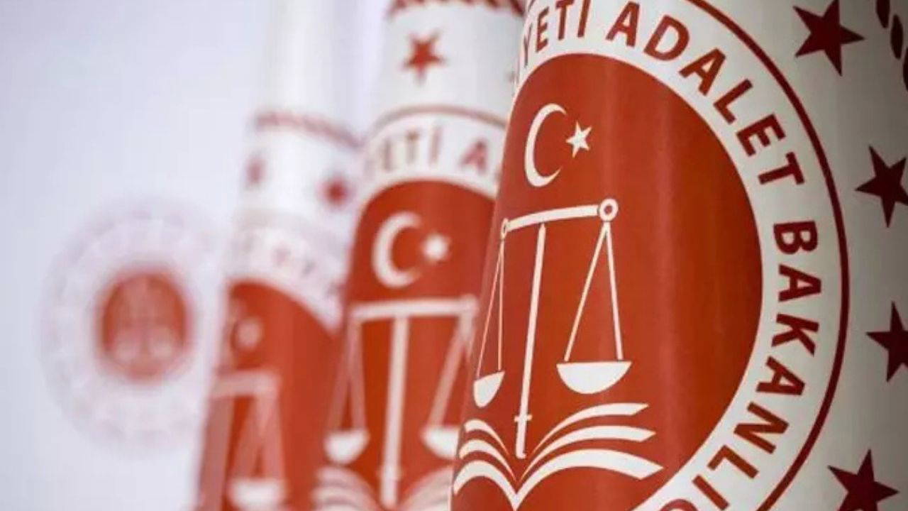 adalet-bakanligi-15-bin-personel-alimi-ne-zaman-adalet-bakanligi-personel-alimi-brans-dagilimi-t8IsmqBX.jpg
