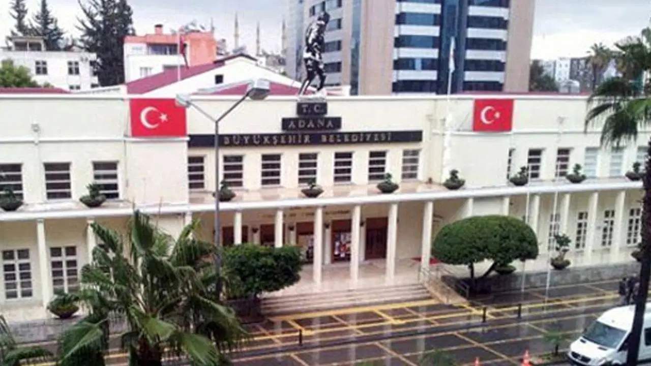 adana-buyuksehir-belediyesinden-1-milyar-liralik-arac-bakim-harcamasi-iddialarina-yanit-Sz21RL9n.jpg