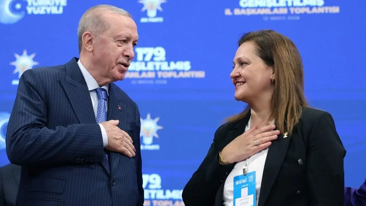 afyonkarahisarda-ilginc-suclama-burcu-koksal-karikaturu-erdogana-hakaret-sayildi-1NryFpUP.jpg