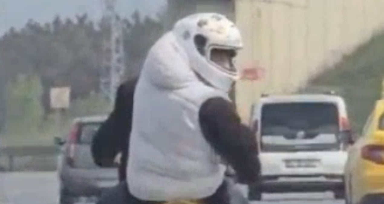 akan-trafikte-tik-ugruna-bunu-yapti-XtsUCSyU.jpg