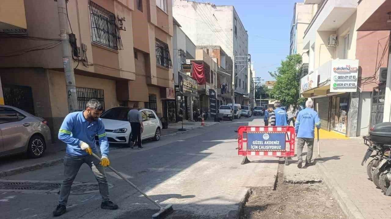 akdenizde-yol-ve-kaldirimlar-yenileniyor-ZlyRO4LP.jpg