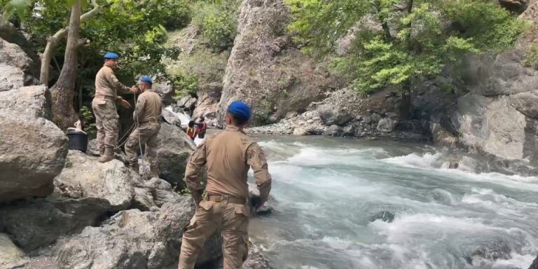 akintiya-kapilan-9-yasindaki-cocuktan-aci-haber-cansiz-bedeni-3-kilometre-otede-bulundu-YlvpYcDq.jpg