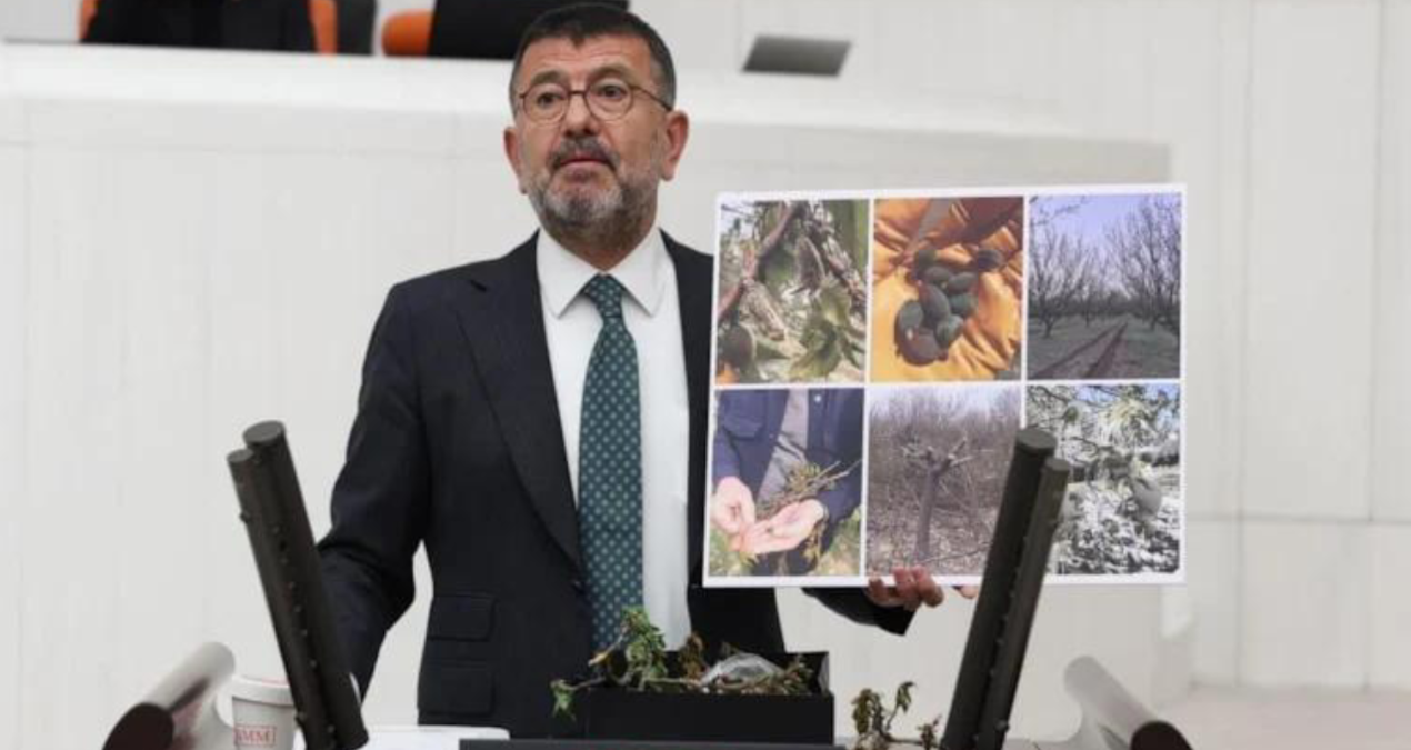 akp-kalesini-sarsan-veli-agbaba-hedefte-ZRDa9tqj.jpg