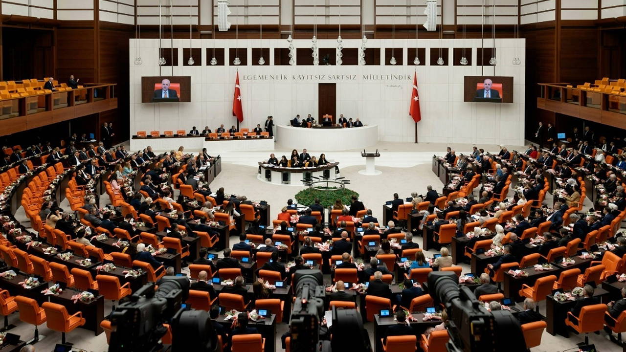 akp-yeni-kanun-teklifleri-hazirliginda-deniz-yetki-alanlari-teklifi-bayramdan-sonra-tbmmye-sunulacak-lZB8afme.jpg