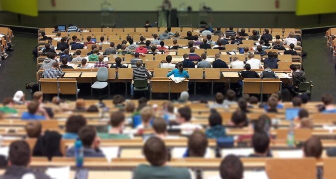 AKP’li vekilden dikkat çeken faili meçhul çıkışı: 5-6 üniversitenin adını verdi