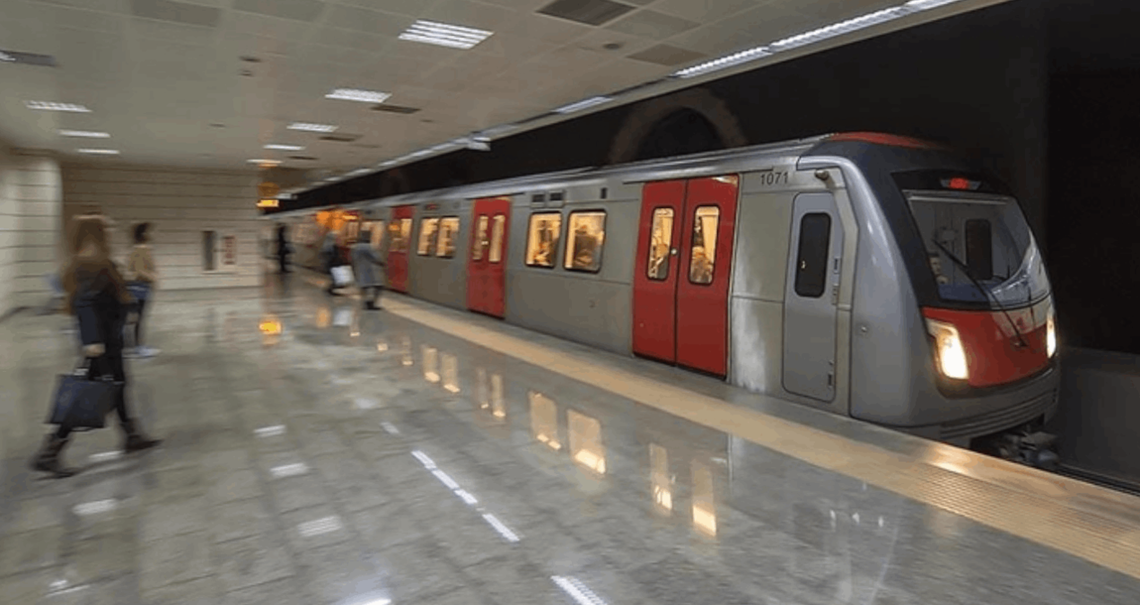 ankarada-metro-seferleri-durduruldu-fkdRTaLt.jpg