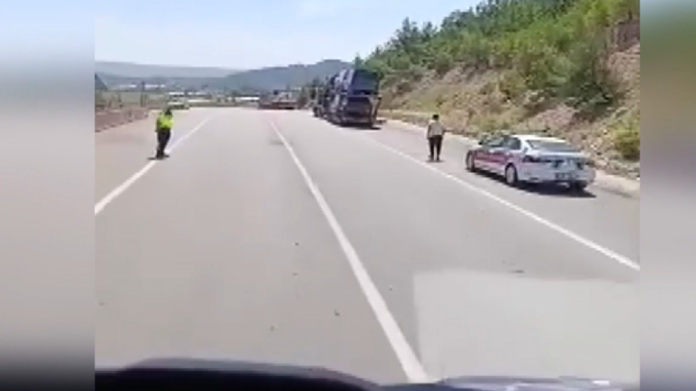 antalya-isparta-yolunda-zincirleme-facia-otomobildeki-cift-hayatini-kaybetti-FAggxDHE.png