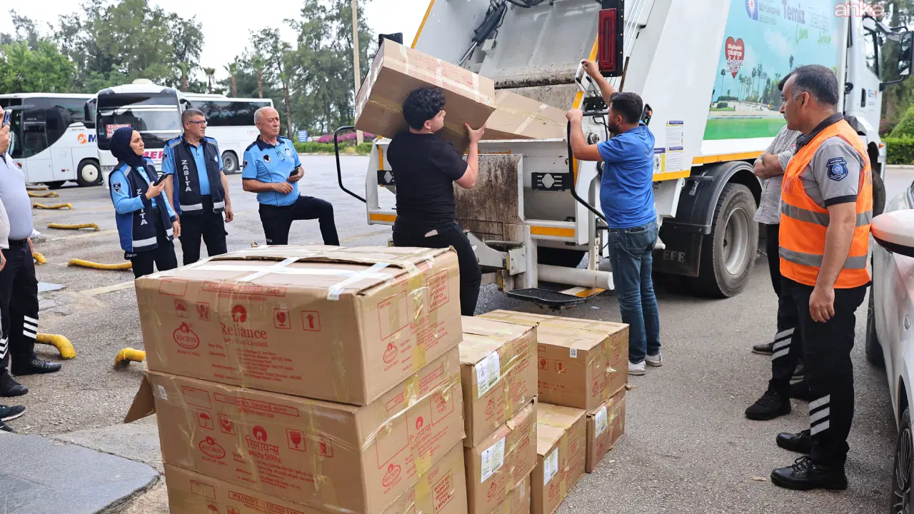 antalya-otogarinda-usulsuz-tasinan-yaklasik-1-ton-yogurt-imha-edildi-M6Xkm2WK.jpg