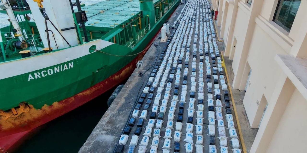 avrupanin-en-buyuk-narkotik-operasyonu-gemiden-balya-balya-kokain-cikti-PLFhTDq6.jpg