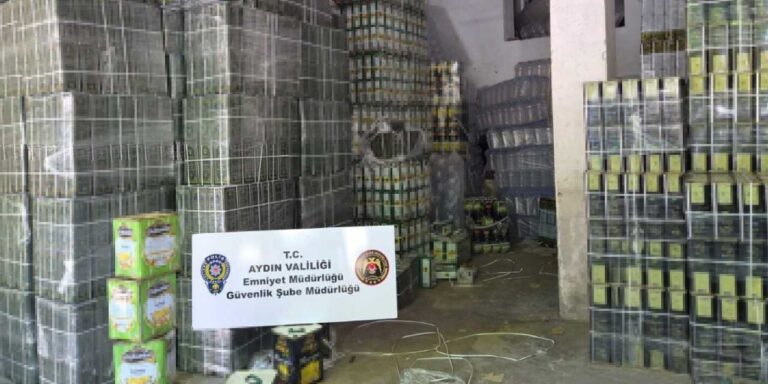 aydinda-sahte-bal-ve-zeytinyagi-satan-firmanin-sahibine-18-milyon-lira-ceza-sS8EXmSV.jpg